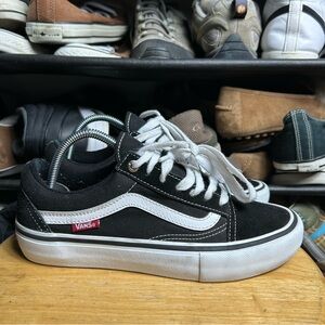 Vans old skool pro black white